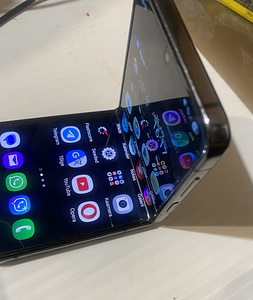 Samsung Galaxy Flip Fold5 256GB (4 foto / 5)