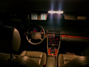 Audi A4 B6 3.0i Quattro 162kw ÜV 08.25 (7 foto / 10)