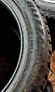 Bridgestone Blizzak talverehvid, mustrit 7mm