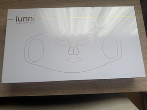 Lunni 7 värvi LED lähiinfrapunavalgusega näomask, valge (1 foto / 2)