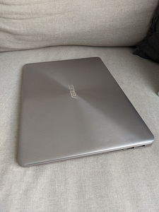 Asus Zenbook UX410 8Gb 240Gb 14" FullHD Win11 (6 foto / 8)