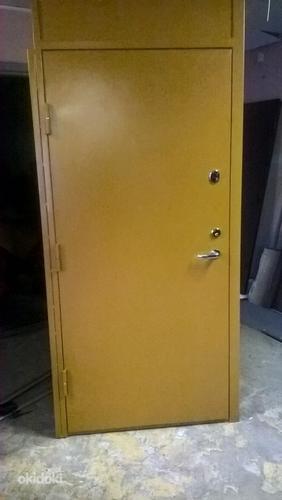 Металлическая дверь 930 х 2470 мм (фото #2)