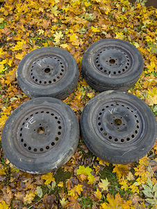 Ford Mondeo MK3 5x108 16" veljed suverehvidega (1 foto / 4)