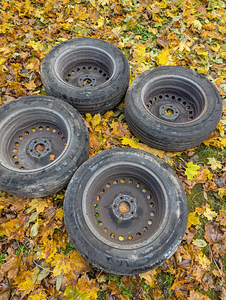 Ford Mondeo MK3 5x108 16" veljed suverehvidega (3 foto / 4)