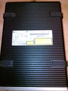 DVD-draiv (3 foto / 3)