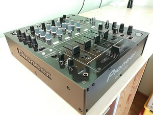 Pioneer DJM700K (2 foto / 3)