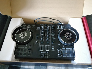 Пионер DDJ-400 (1 фото из 1)