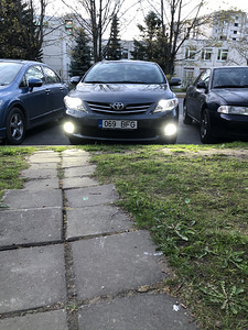 Toyota Corolla (5 фото из 7)