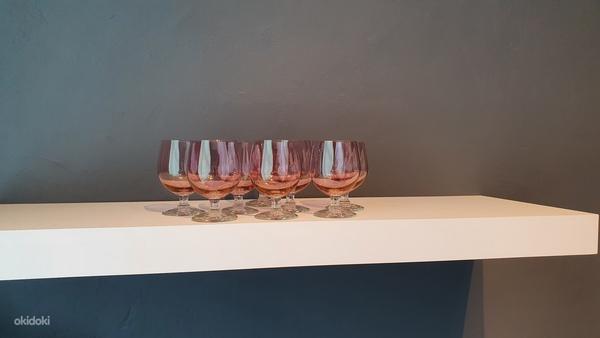 Красивые бокалы из розового стекла (фото #3)