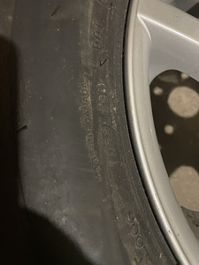 Колесо BMW R17 235/65 (шина + диск) (5 фото из 10)