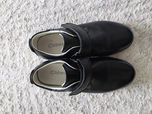 Kingad s33, kinnised, must (2 foto / 3)