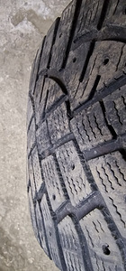 Шины М+S 245/40 R18 (2 фото из 4)
