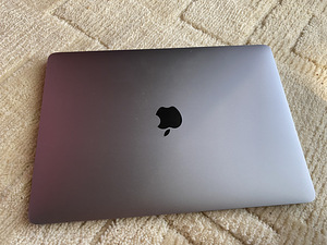 Apple MacBook Air Retina 13" 2019 i5/8GB RAM/128GB SSD MacOS (5 foto / 10)