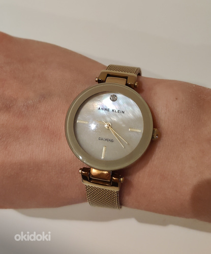 Anne Klein часы с браслетом