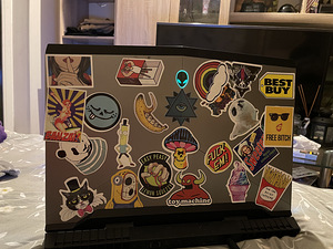 Alienware 17R4(ei töötab) GTX 1080 i7 8270hq (2 foto / 3)