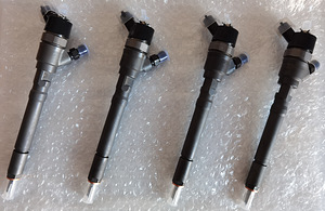 Uute Common Rail pihustite komplekt HYUNDAI & KIA jaoks. (3 foto / 10)