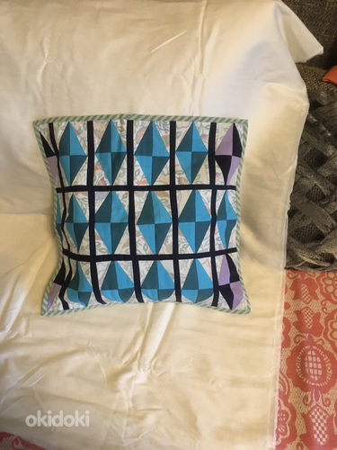 Новые красивые подушки ручной работы для себя и в подарок (фото #9)