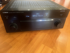 Yamaha RX-A1010 AV-ресивер (1 фото из 7)