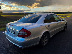 Mercedes-benz E 320 Avantgarde (5 foto / 6)
