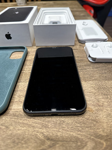 iPhone 11 128GB (3 foto / 3)