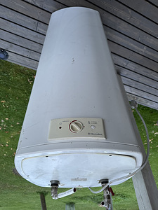 Elektriboiler Electrolux EWH-150 SL (1 foto / 2)