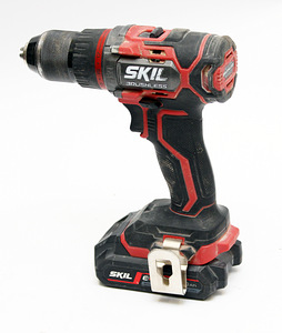 Skil 3060 + 2.0Ah (2 foto / 2)