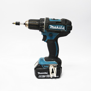 Makita DDF482 + Aku 5.0Ah (2 foto / 2)