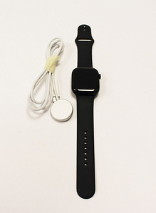 Apple Watch Series 11 Aluminium 42mm GPS (2 foto / 2)