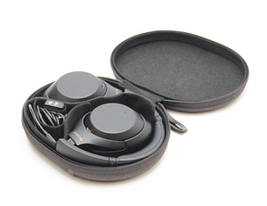 Sony WH-1000XM4 (2 foto / 2)