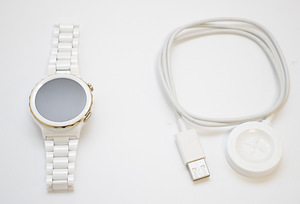 Huawei Watch GT 3 Pro 43 mm Ceramic (2 foto / 2)