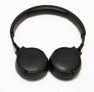 JBL Tune 660NC (1 фото из 3)