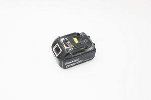 Makita 4.0Ah 18V (2 foto / 2)