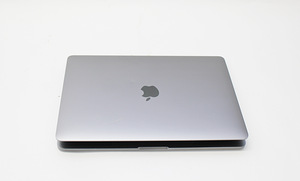 Macbook Pro 13-inch 2020 M1 (3 foto / 3)