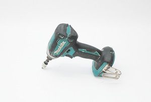 Makita DTD153 (2 foto / 2)