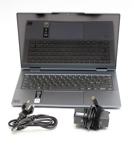 Lenovo IdeaPad 5 14Q8X9 (2 foto / 3)