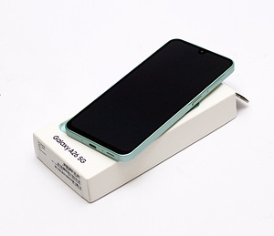 Samsung Galaxy A26 5G 128GB (2 foto / 3)