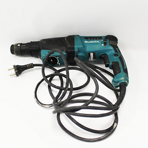 Makita HR2630T (2 foto / 2)
