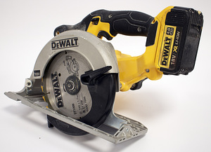 DeWalt DCS391  + 18V 4.0Ah (2 foto / 2)