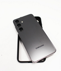 Samsung Galaxy S24 128GB (3 foto / 3)