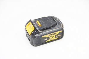 DeWalt 18V 4.0 Ah (2 фото из 2)