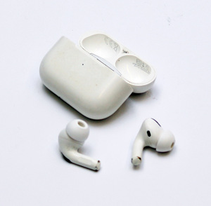Apple AirPods Pro (2 фото из 2)