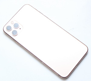 Apple iPhone 11 Pro Max 64GB (2 foto / 3)