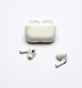Apple Airpods Pro 2 (2 фото из 2)