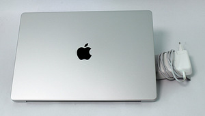 Macbook Pro 16 M3 Pro (3 фото из 3)