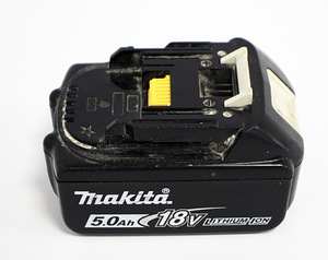 Makita 5.0ah 18V (2 foto / 2)