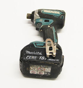 Makita DTD153 + 4.0Ah (2 foto / 2)