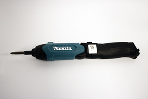 Makita DF001D (2 foto / 3)