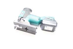 Makita DJV181  + 4.0Ah (2 foto / 2)