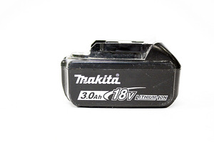 Makita 18V 3,0Ah (2 foto / 2)