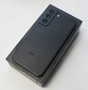 Samsung Galaxy S22 128GB (2 foto / 3)